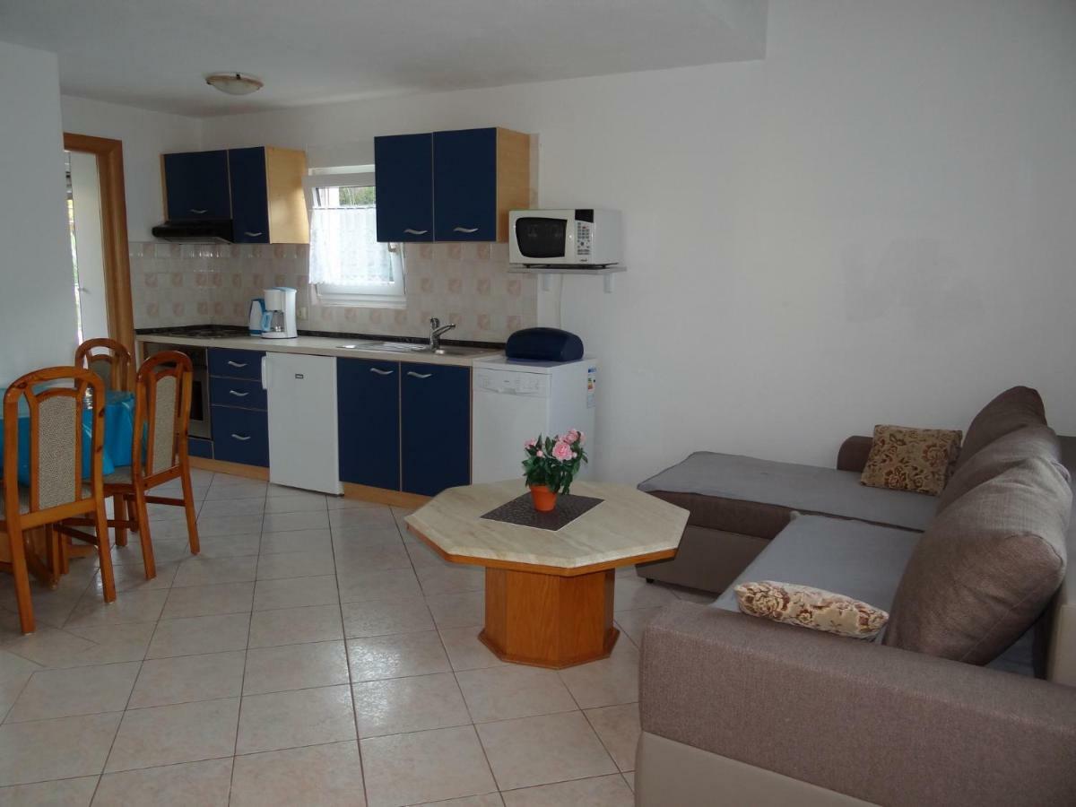 Vila Emilija Traù Esterno foto